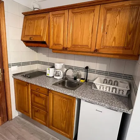 Air Conditioning, Private Parking And Fully Equipped Kitchen In In Golf Del Sur, Tenerife Apart-hotel